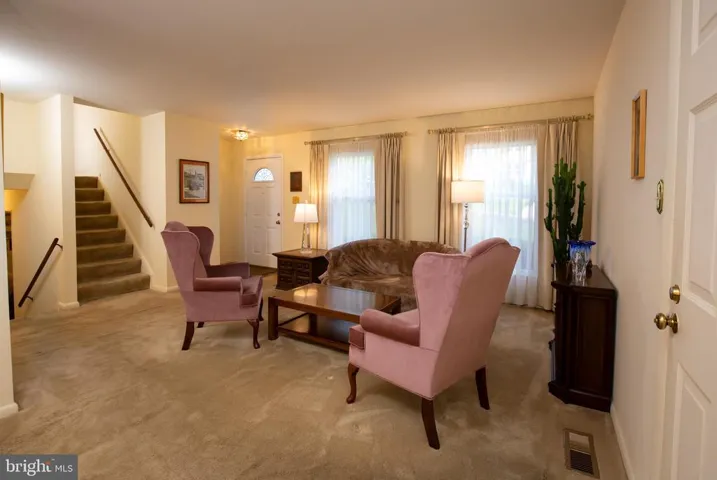 9514 Center St, Vienna, Virginia 22181