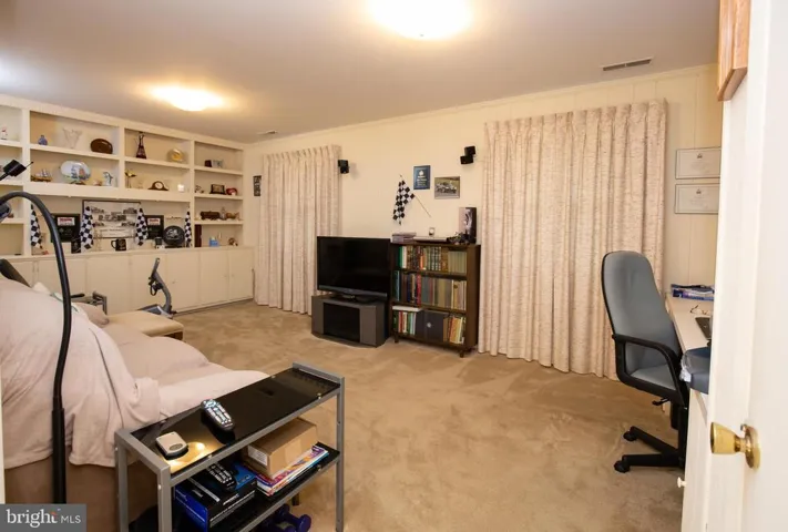 9514 Center St, Vienna, Virginia 22181