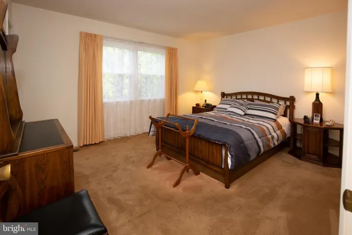 9514 Center St, Vienna, Virginia 22181