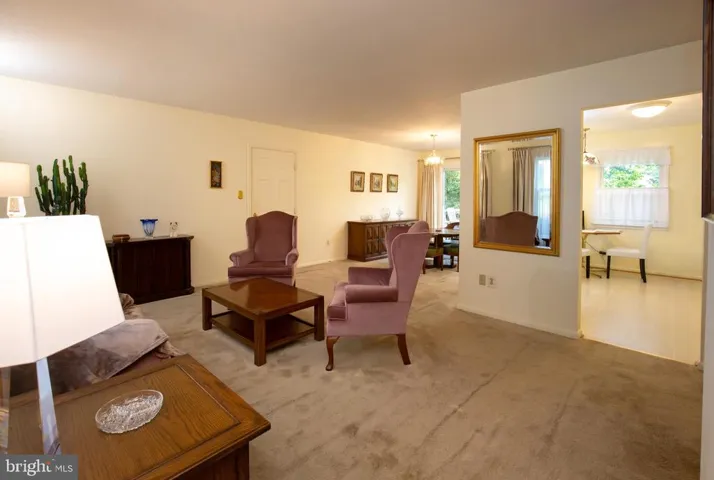 9514 Center St, Vienna, Virginia 22181