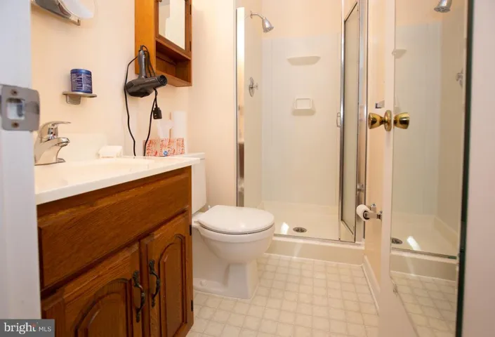 9514 Center St, Vienna, Virginia 22181