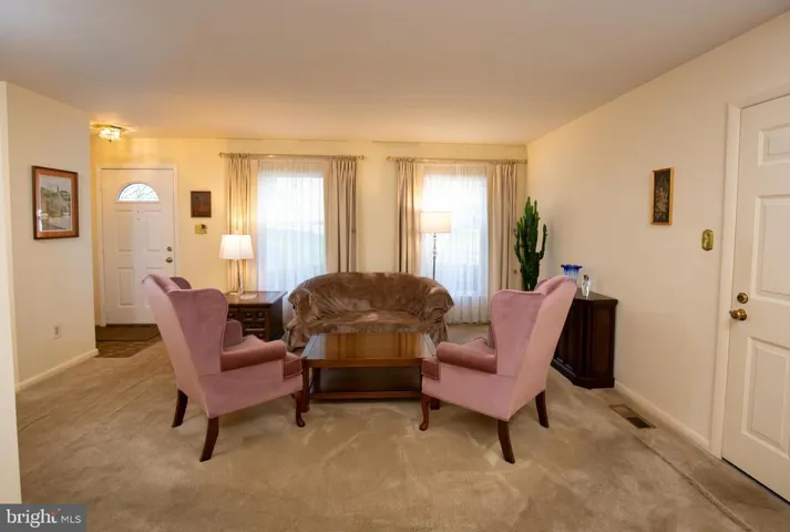 9514 Center St, Vienna, Virginia 22181