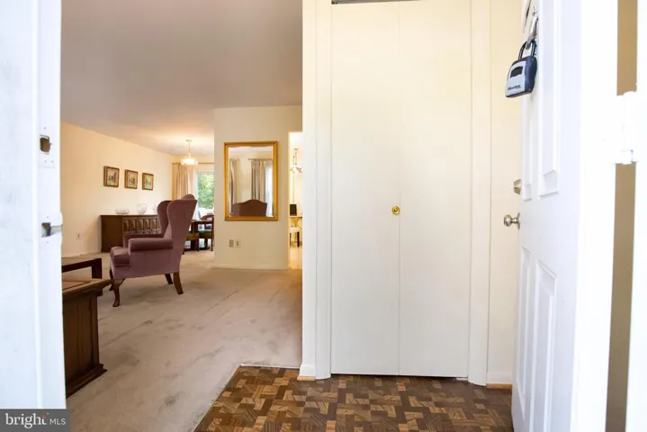 9514 Center St, Vienna, Virginia 22181