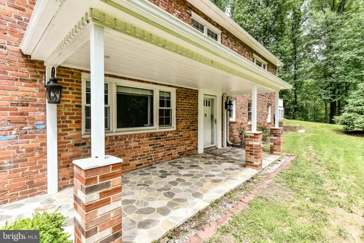 9342 Campbell Rd, Vienna, Virginia 22182