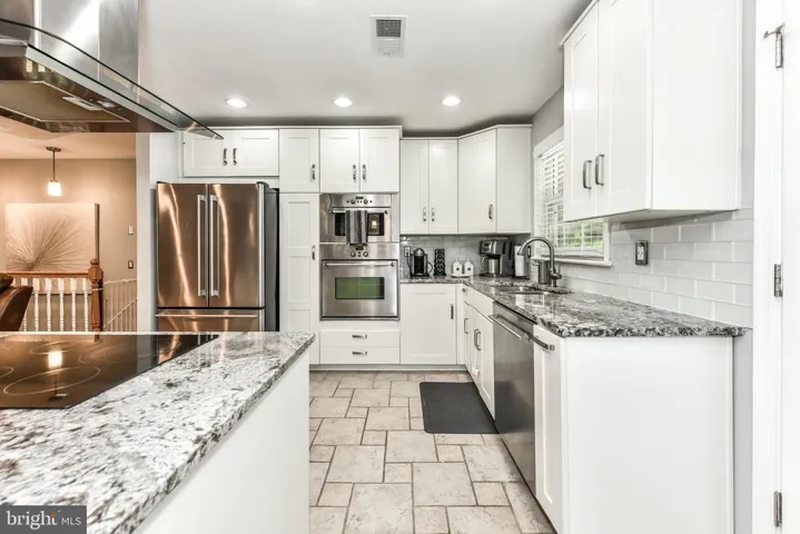 9342 Campbell Rd, Vienna, Virginia 22182