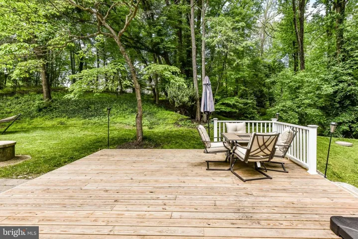 9342 Campbell Rd, Vienna, Virginia 22182