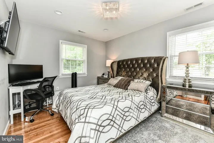 9342 Campbell Rd, Vienna, Virginia 22182