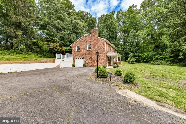 9342 Campbell Rd, Vienna, Virginia 22182