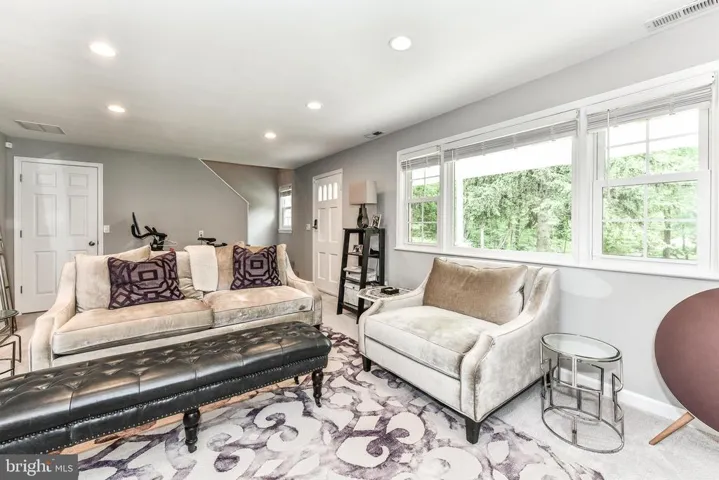 9342 Campbell Rd, Vienna, Virginia 22182