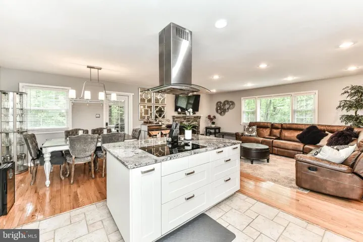 9342 Campbell Rd, Vienna, Virginia 22182