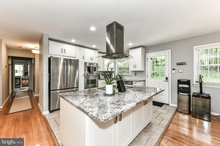 9342 Campbell Rd, Vienna, Virginia 22182