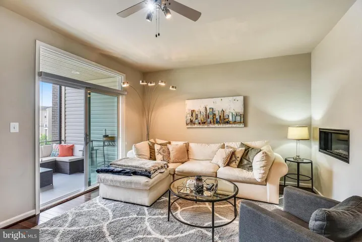 42643 Aden Ter, Ashburn, Virginia 20148