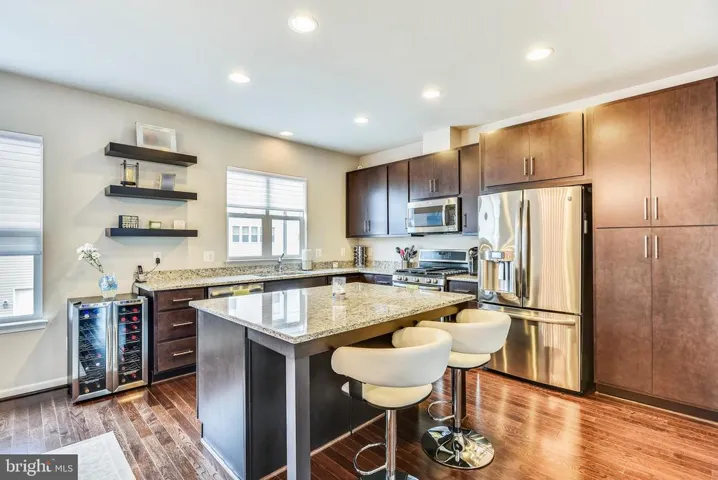 42643 Aden Ter, Ashburn, Virginia 20148