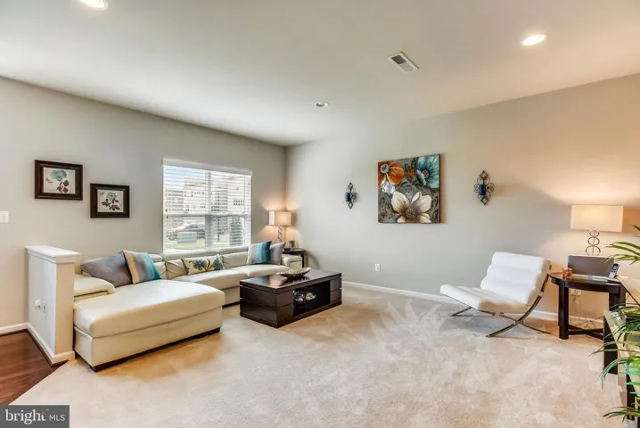 42643 Aden Ter, Ashburn, Virginia 20148