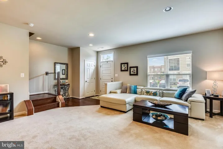 42643 Aden Ter, Ashburn, Virginia 20148