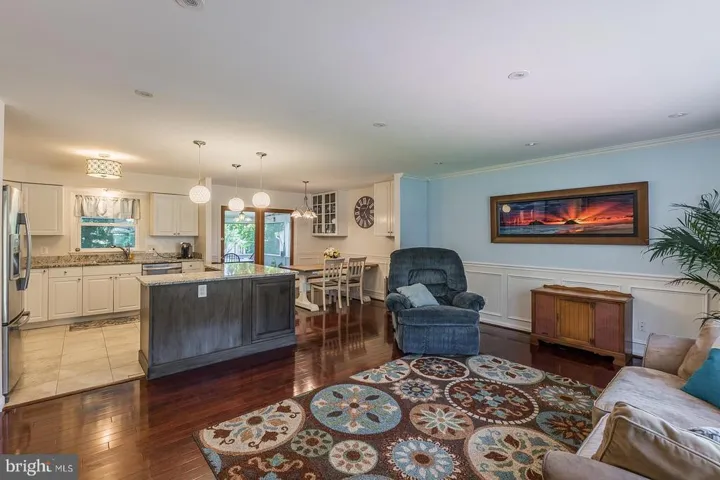 7807 Worthing Ct, Alexandria, Virginia 22315
