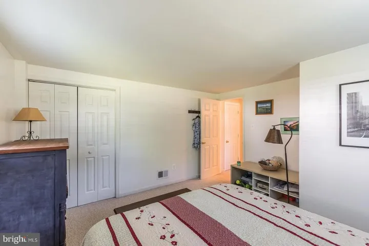 7807 Worthing Ct, Alexandria, Virginia 22315