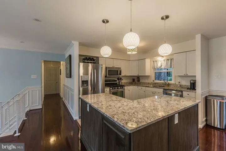 7807 Worthing Ct, Alexandria, Virginia 22315