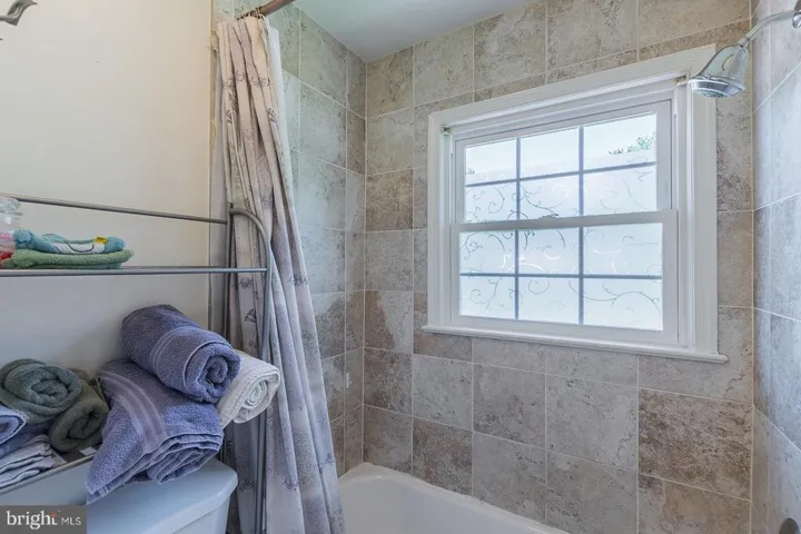 7807 Worthing Ct, Alexandria, Virginia 22315