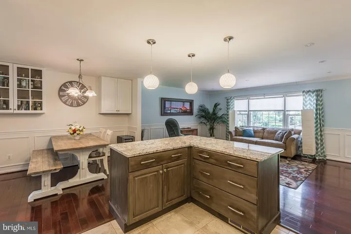 7807 Worthing Ct, Alexandria, Virginia 22315