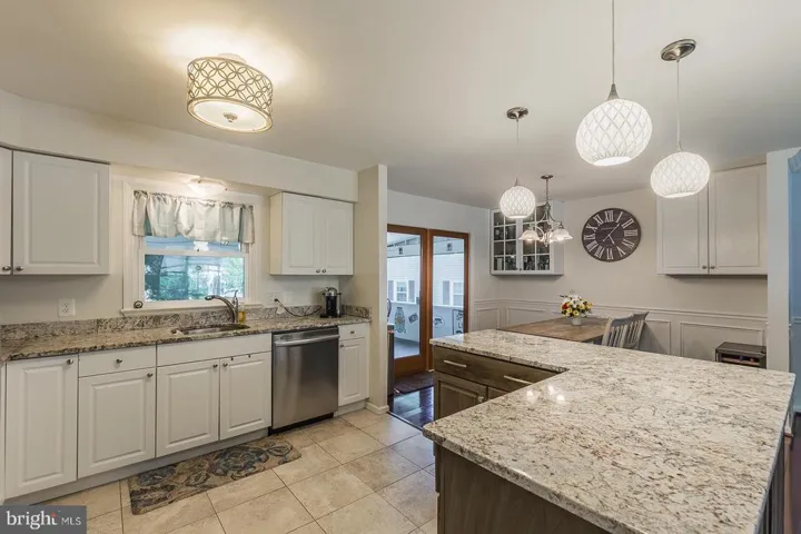 7807 Worthing Ct, Alexandria, Virginia 22315