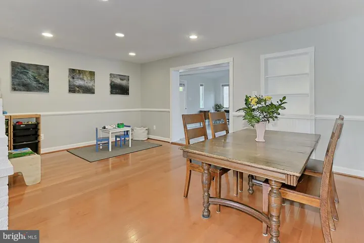 7410 Gresham St, Springfield, Virginia 22151