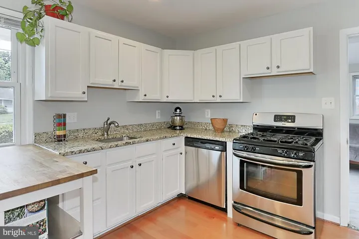 7410 Gresham St, Springfield, Virginia 22151