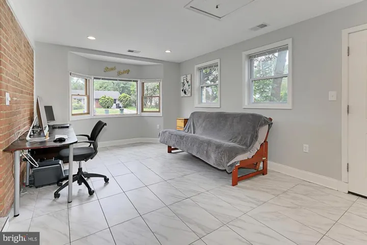 7410 Gresham St, Springfield, Virginia 22151