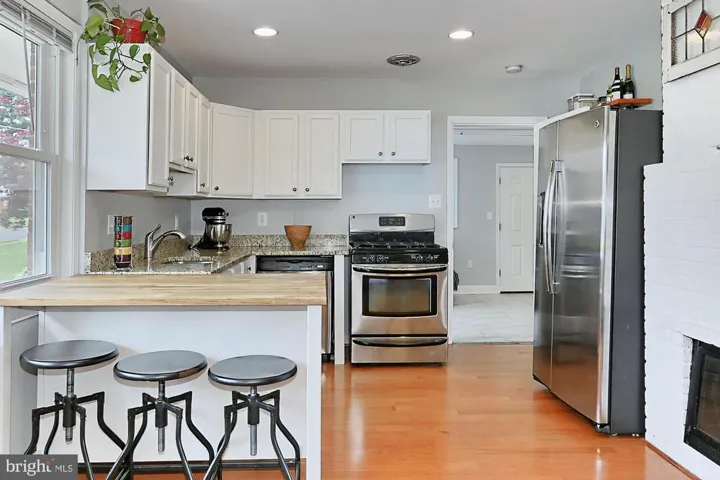 7410 Gresham St, Springfield, Virginia 22151