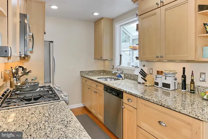 2931 Woodlawn Ave, Falls Church, Virginia 22042