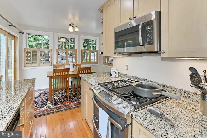 2931 Woodlawn Ave, Falls Church, Virginia 22042