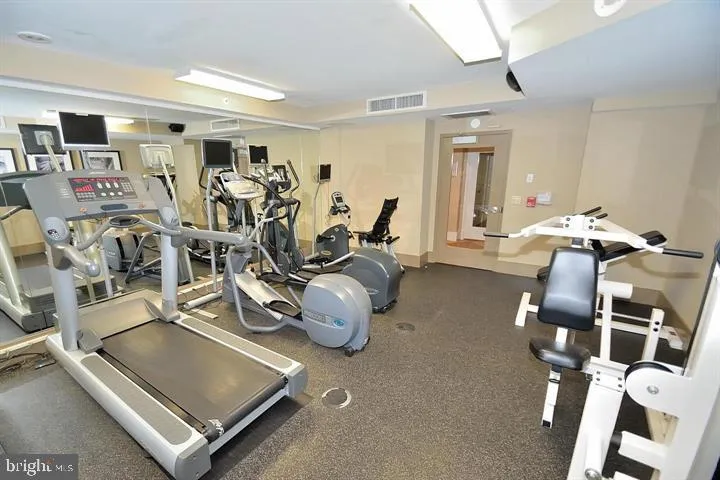 555 Massachusetts Ave Nw #704, Washington, District of Columbia 20001