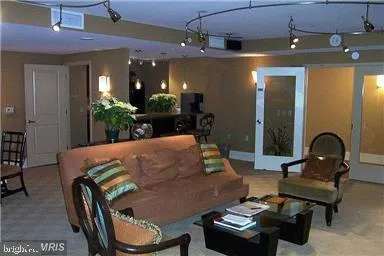 555 Massachusetts Ave Nw #704, Washington, District of Columbia 20001