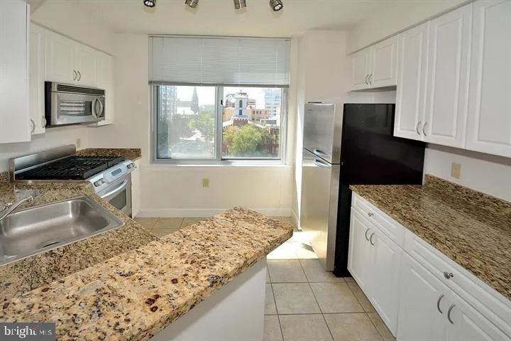 555 Massachusetts Ave Nw #704, Washington, District of Columbia 20001