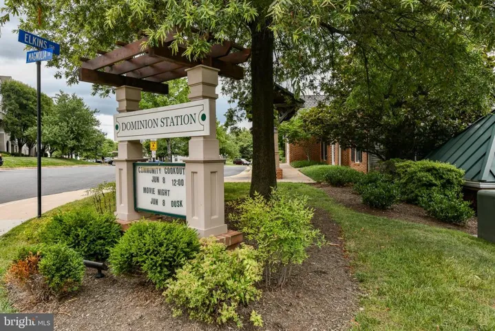 45555 Whitcomb Sq, Sterling, Virginia 20166