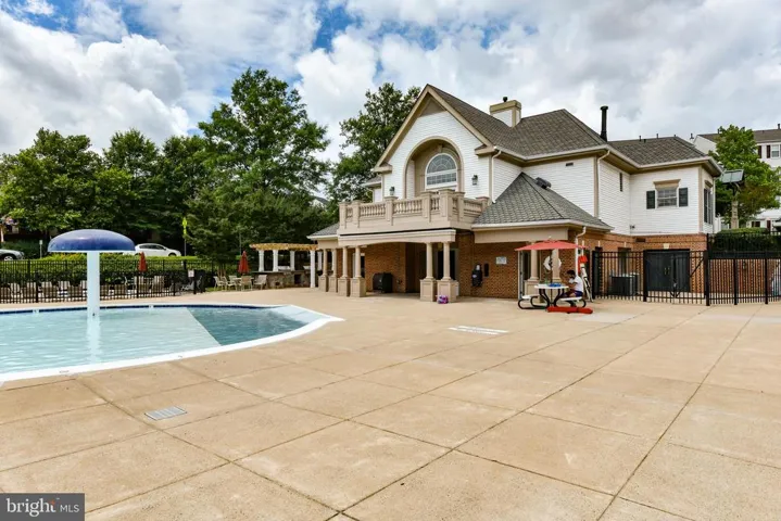 45555 Whitcomb Sq, Sterling, Virginia 20166