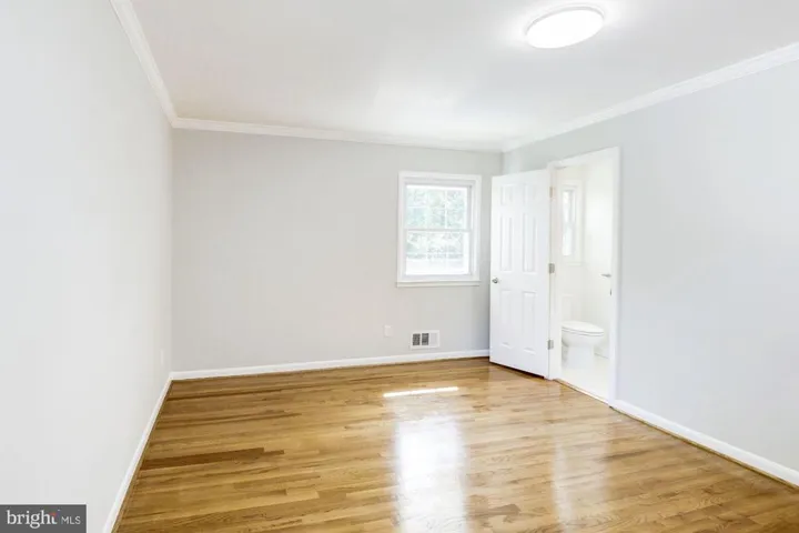 8431 Cherry Valley Ln, Alexandria, Virginia 22309
