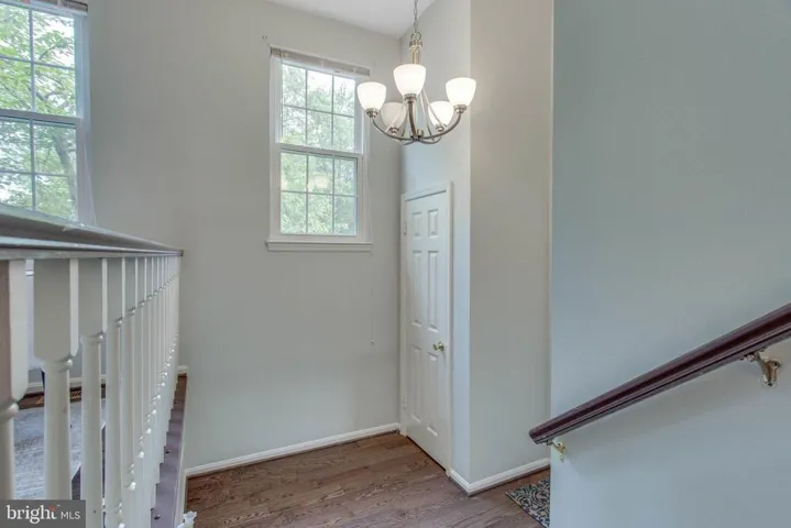 10131 Valentino Dr, Oakton, Virginia 22124