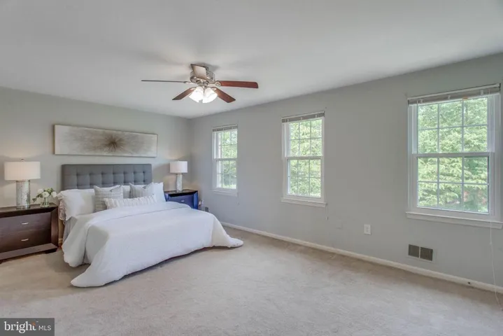 10131 Valentino Dr, Oakton, Virginia 22124