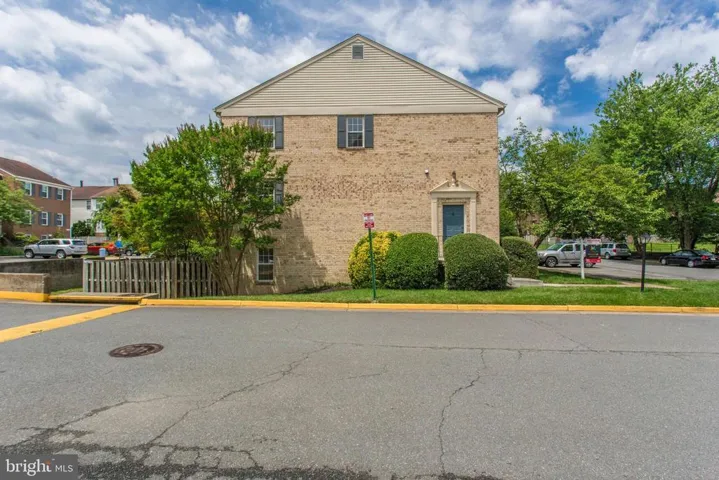 10131 Valentino Dr, Oakton, Virginia 22124