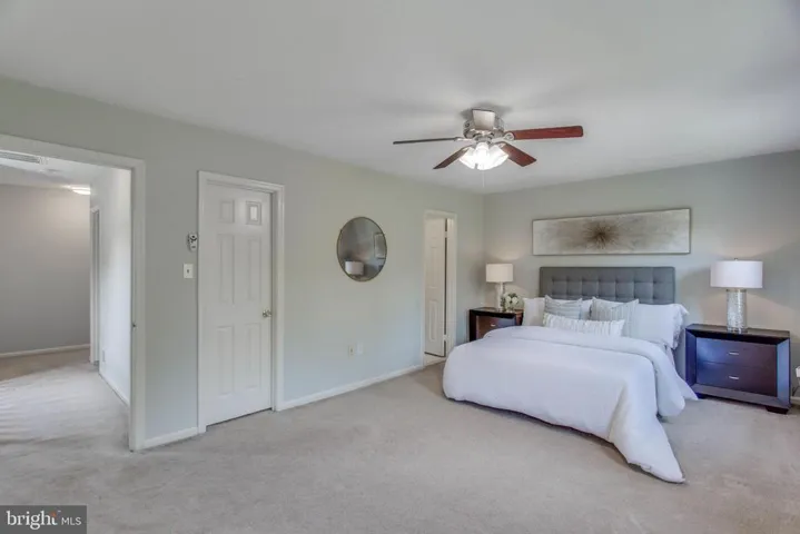 10131 Valentino Dr, Oakton, Virginia 22124