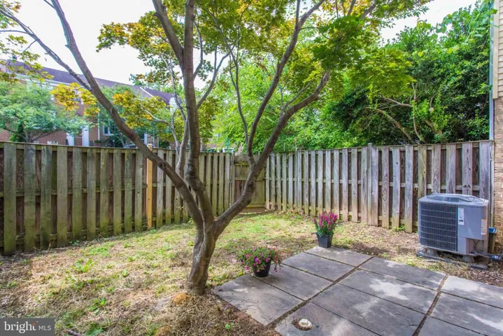 10131 Valentino Dr, Oakton, Virginia 22124