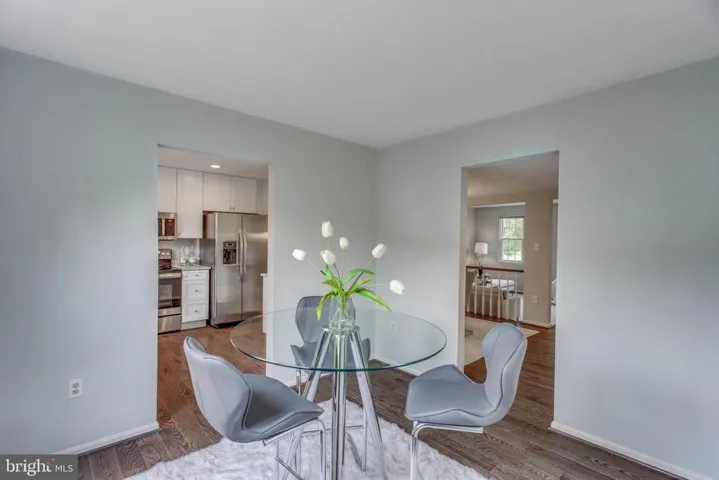 10131 Valentino Dr, Oakton, Virginia 22124