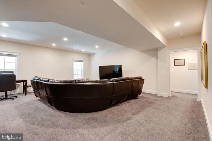 17064 Belle Isle Dr, Dumfries, Virginia 22026