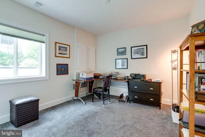 17064 Belle Isle Dr, Dumfries, Virginia 22026