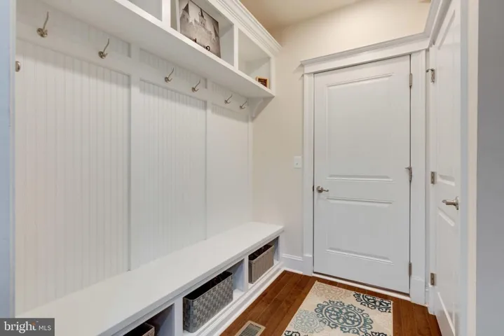 17064 Belle Isle Dr, Dumfries, Virginia 22026
