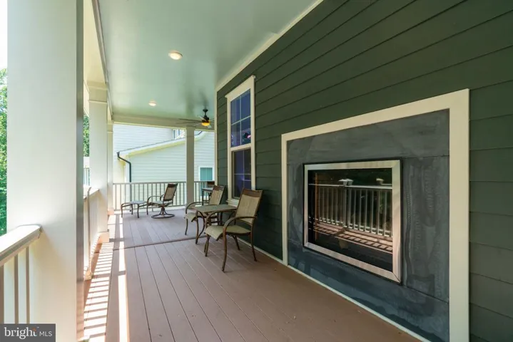 17064 Belle Isle Dr, Dumfries, Virginia 22026