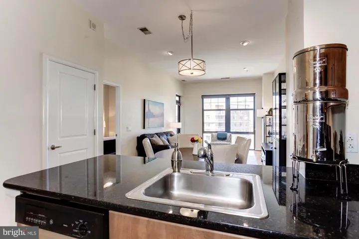 1021 N Garfield St #1046, Arlington, Virginia 22201