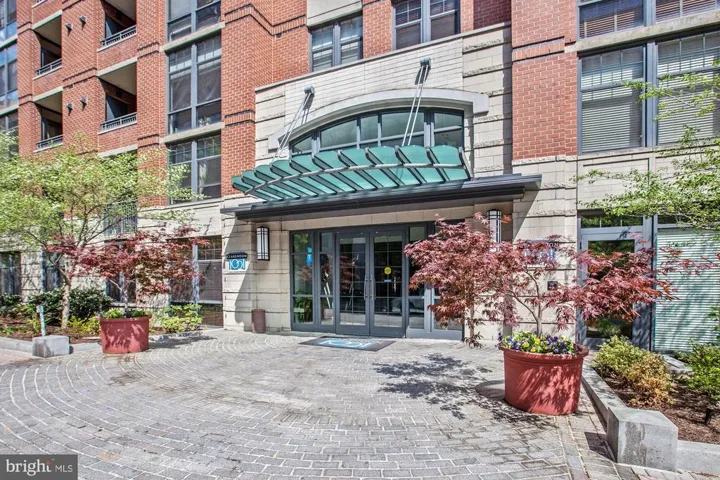 1021 N Garfield St #1046, Arlington, Virginia 22201