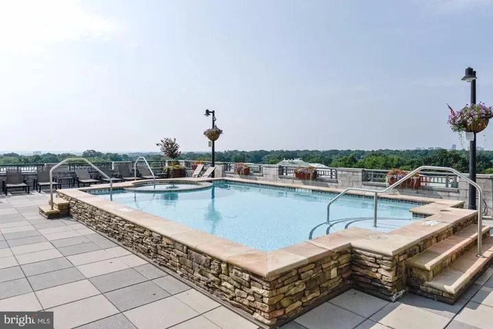 1021 N Garfield St #1046, Arlington, Virginia 22201